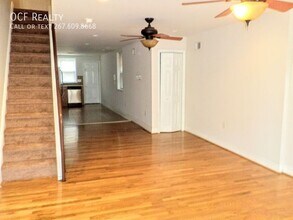 Building Photo - 2312 Moore St