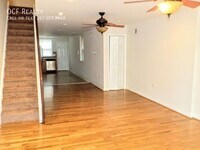 Building Photo - 2312 Moore St