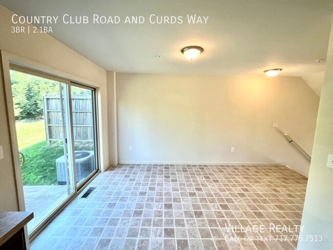 Building Photo - 721 Country Club Rd