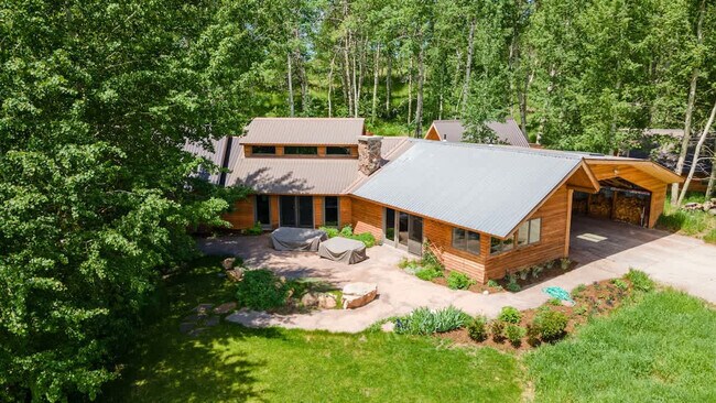 Building Photo - 10570 Rammell Mountain Rd