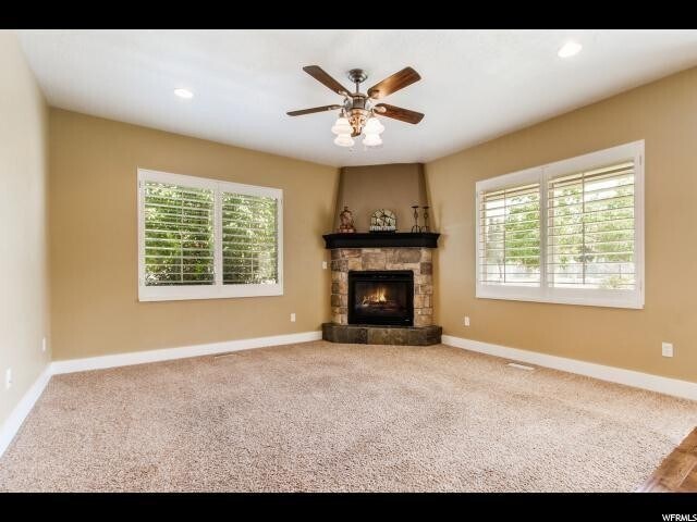 Building Photo - Beautiful 4 Bd 2.5 Bath Home in Sandy