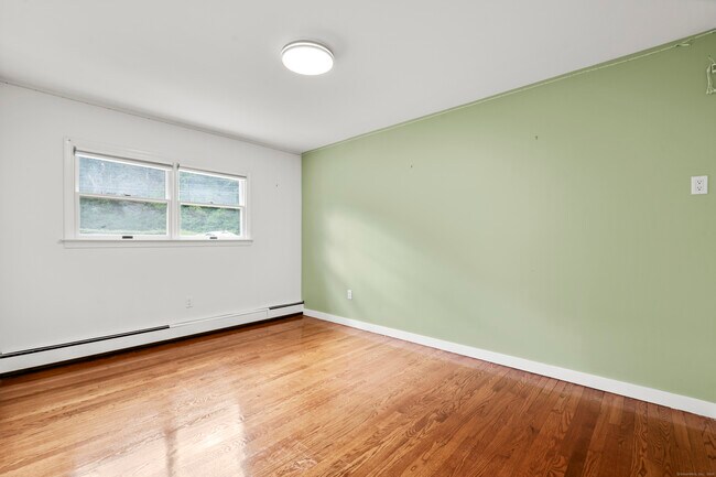Building Photo - 3840 Black Rock Tpke