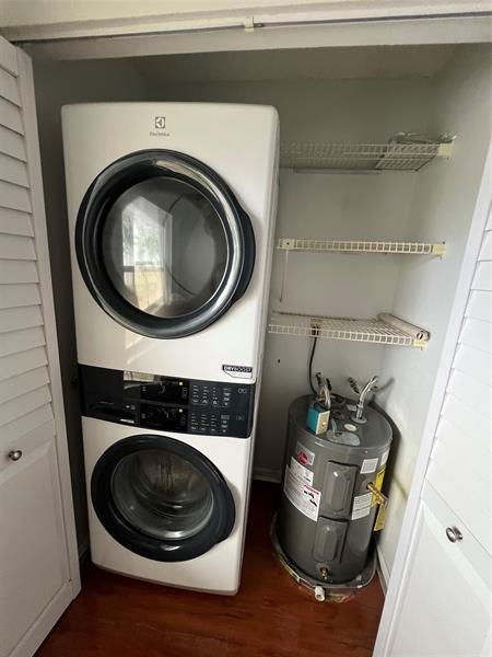 Building Photo - 14747 Cumberland Dr