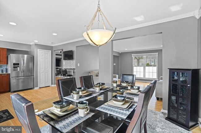 Building Photo - 2712 Advent Ct S