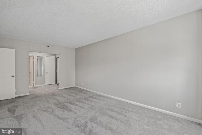 Building Photo - 5501 Seminary Rd