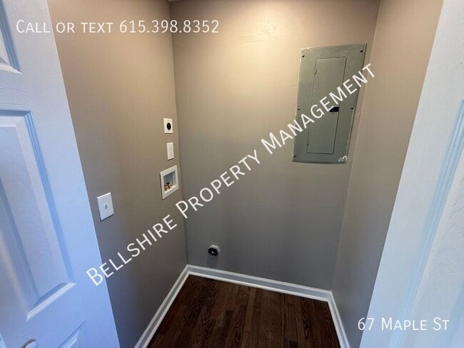 Building Photo - 67 Maple St