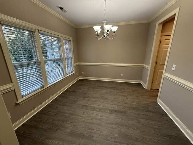 Building Photo - HUGE 5 Bedroom 3 Stroy Home with Fenced in...