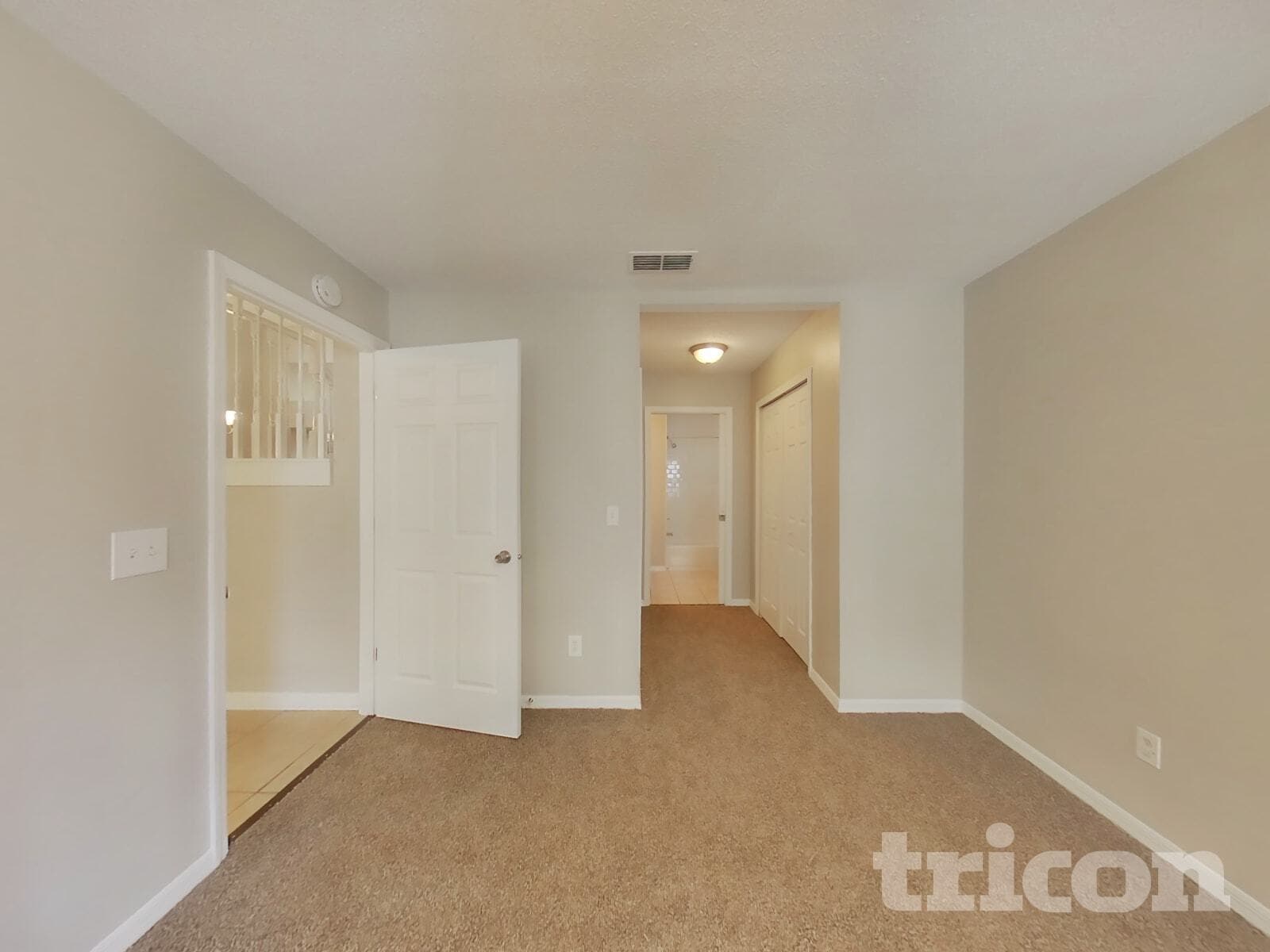 Building Photo - 1627 Chatham Cir