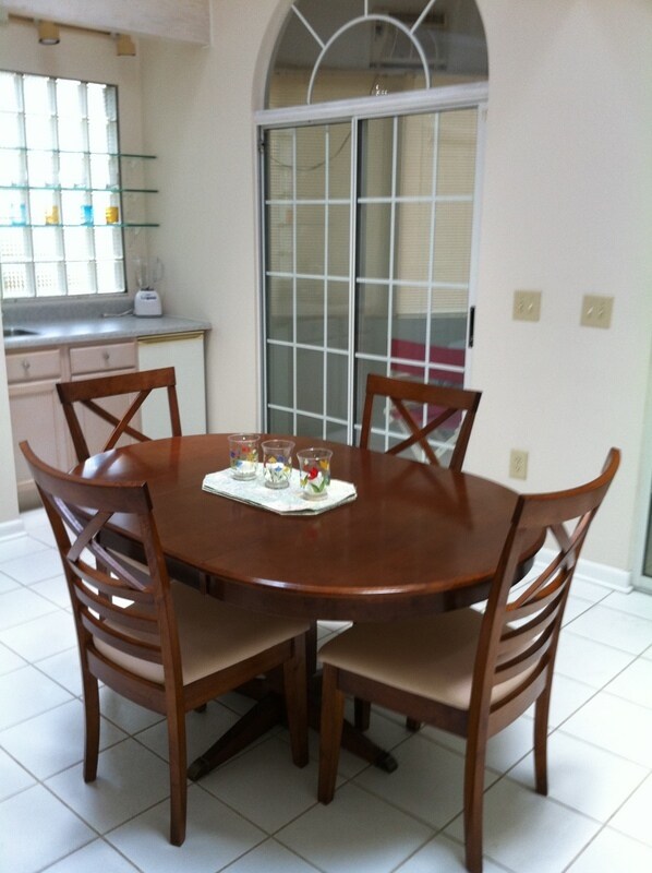 Dining Room - 110 N Tampania Ave