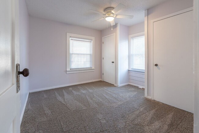 Building Photo - Available May 15!