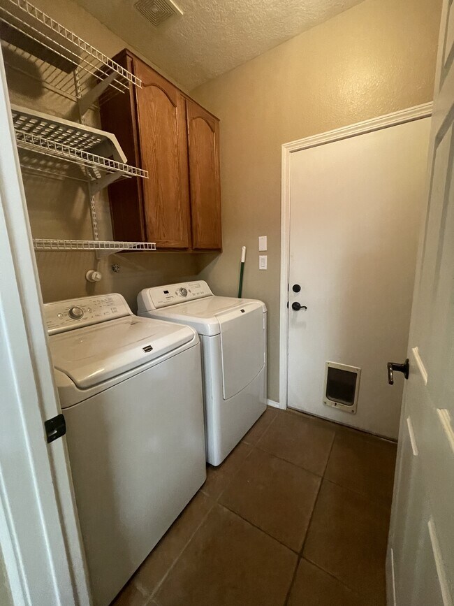 Building Photo - 5659 Bald Eagle Rd NW