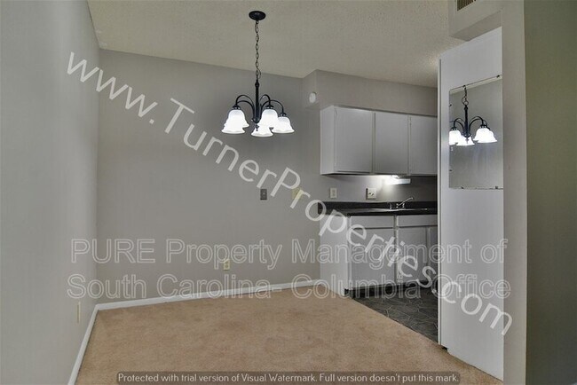 Building Photo - 411 Old Manor Rd