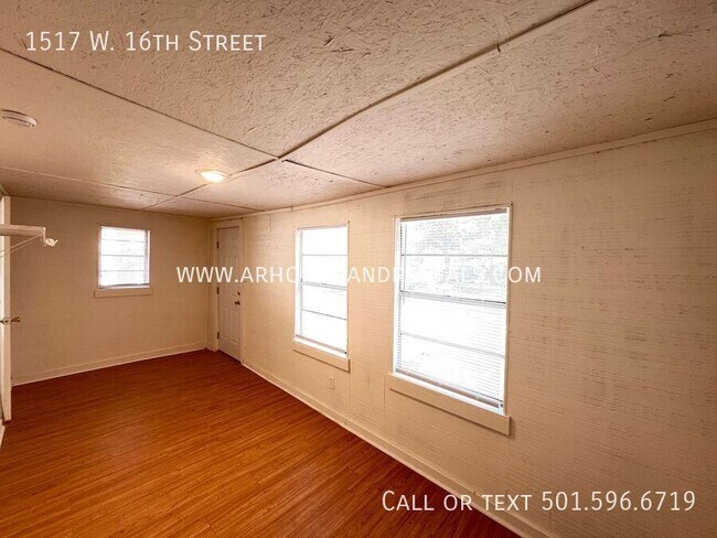 Building Photo - 1517 W 16th St
