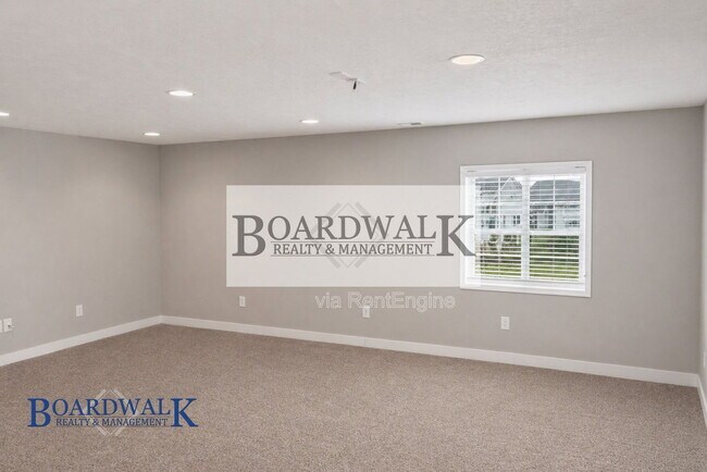 Building Photo - 14388 S Ferndale Way