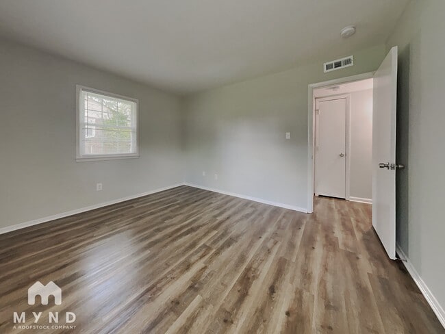 Building Photo - 3622 Bardot Dr