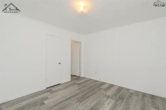Building Photo - 3213 Avenue S