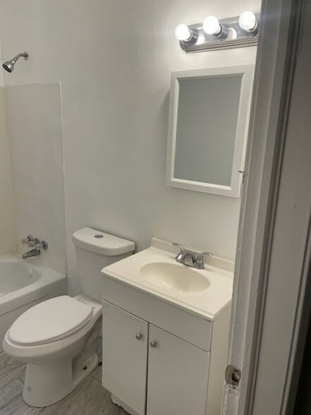 Building Photo - 3575 S Ethel St