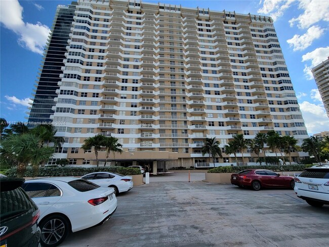 Building Photo - 1980 S Ocean Dr