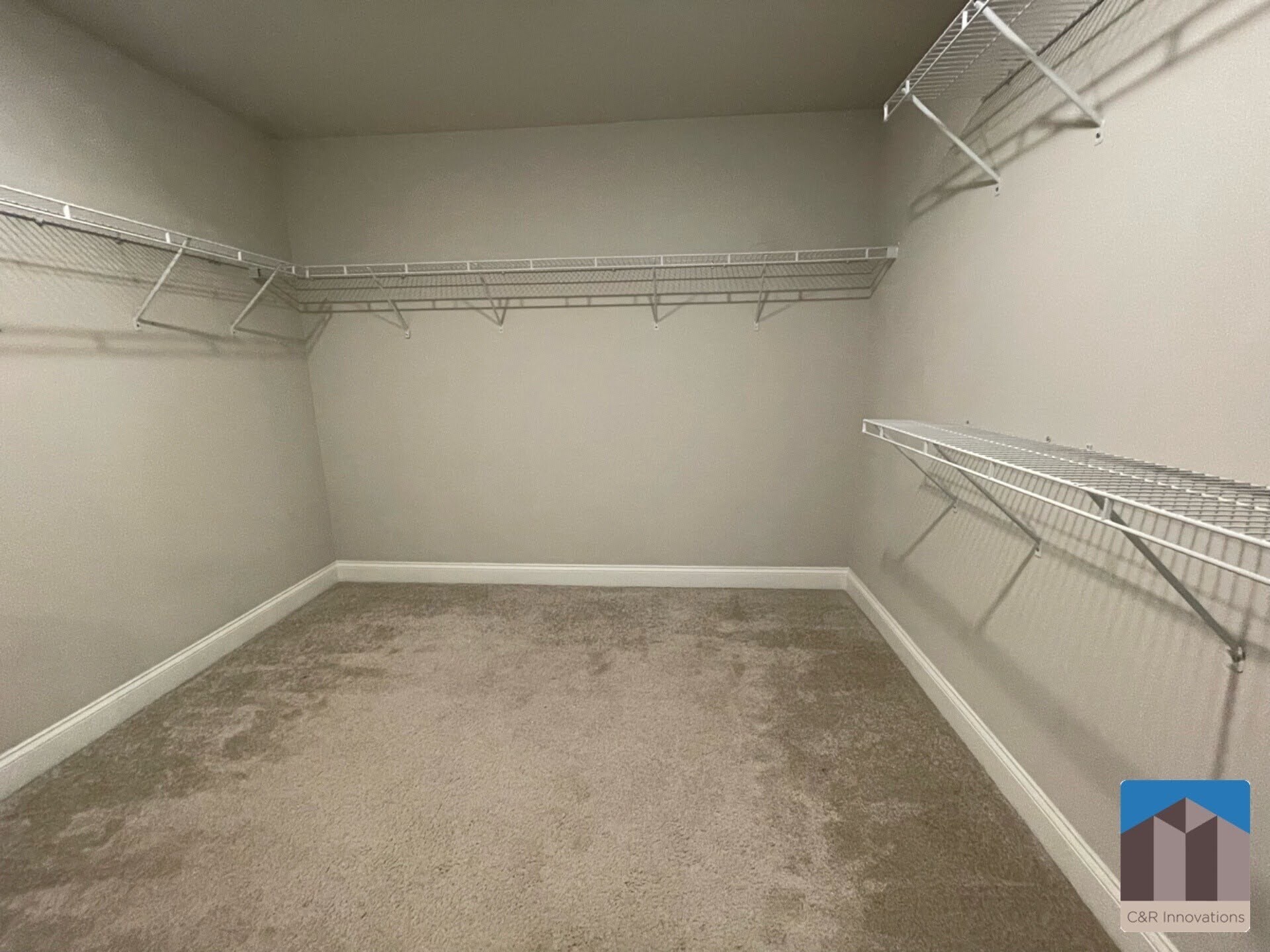 Building Photo - 300 Omnia Ridge Way