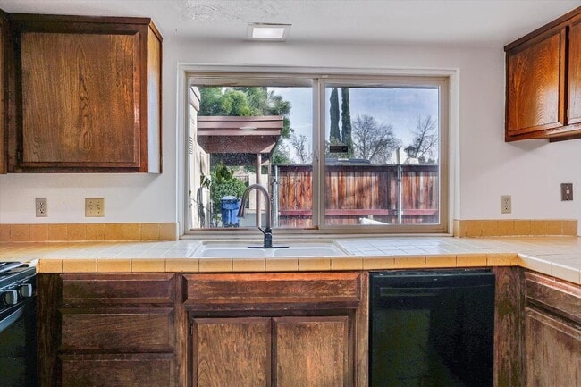 Building Photo - 5901 Casa Alegre