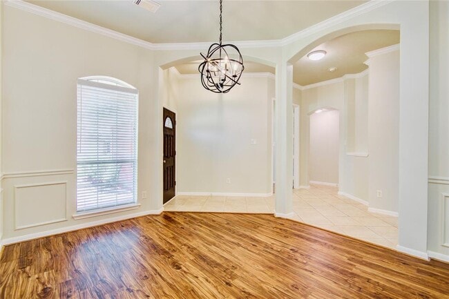 Building Photo - 802 Childers Ct