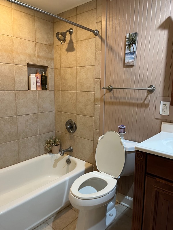 Building Photo - 210 Pinehurst Ln