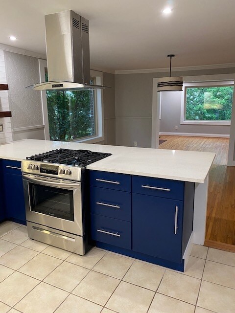 Building Photo - 209 43rd St S