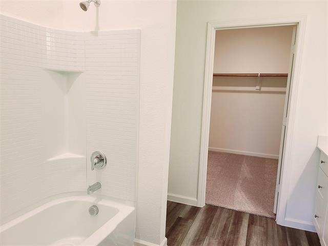 Building Photo - 1308 Fleckman Dr