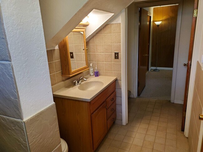 Building Photo - 3222 Cardinal Dr