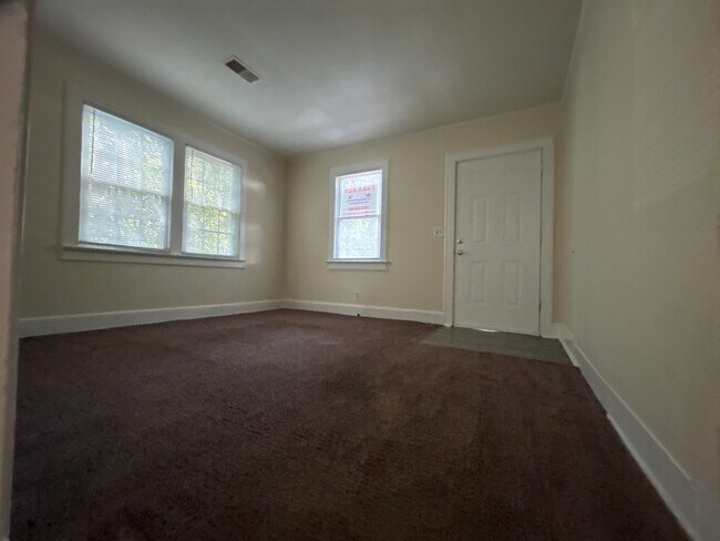 Building Photo - 1401 Kinderway &amp; 4300-4302 Wentworth -...