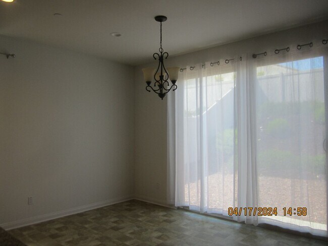 Building Photo - COOL POOL, PARKS AND NEAR NEW 3 BR PLUS DEN IN MEINFEE