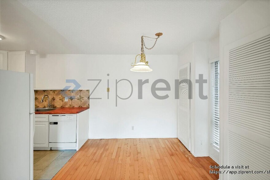 Building Photo - 47 Dearborn Pl