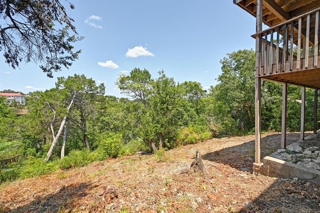 Building Photo - 3510 Native Dancer Cove