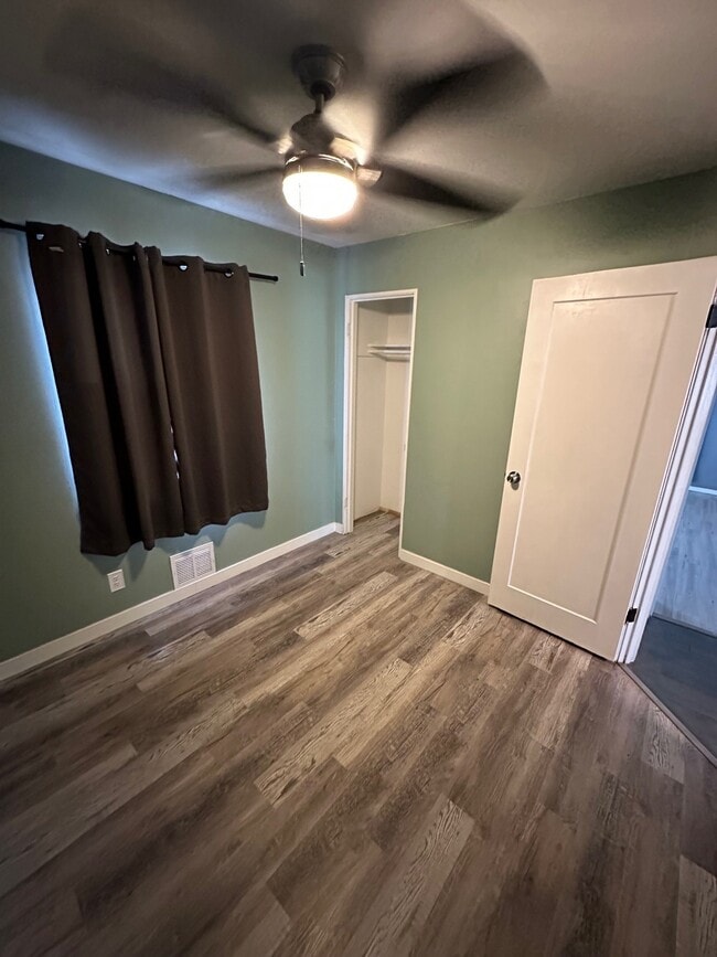 Building Photo - 1325 S Utica St