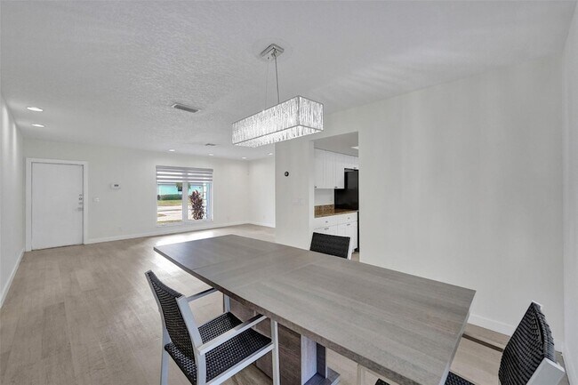 Building Photo - 4001 N 41st Ct