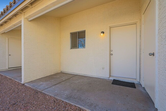 Building Photo - Charming 2BR Townhome in Mesa