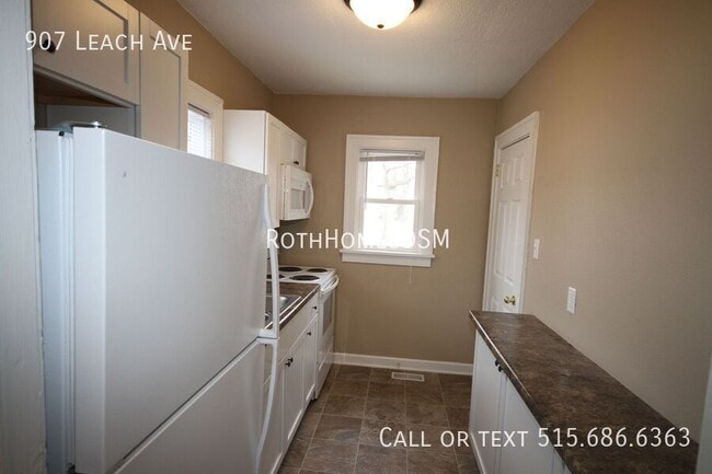 Building Photo - 907 Leach Ave