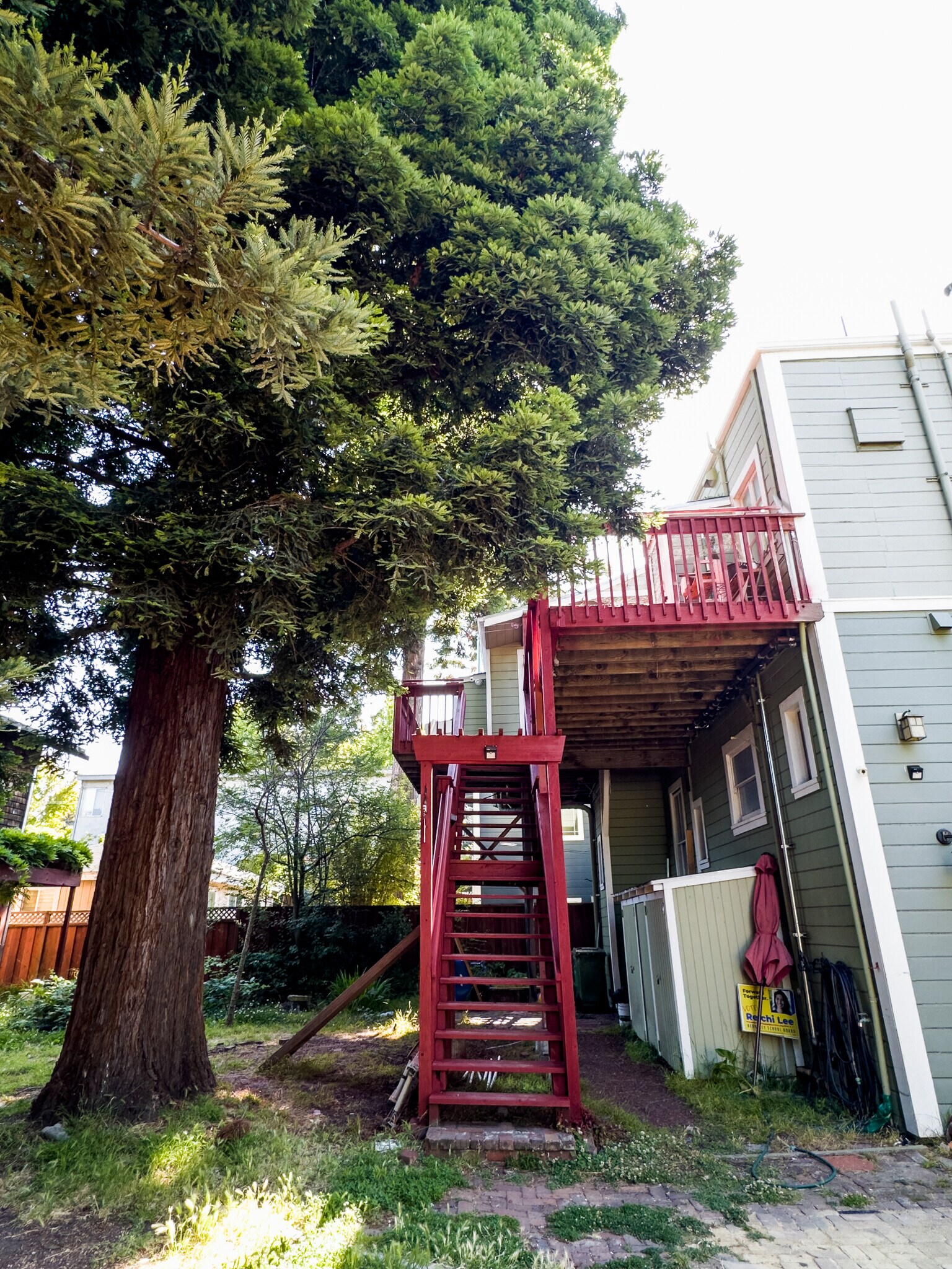 Building Photo - 1937 Russell St