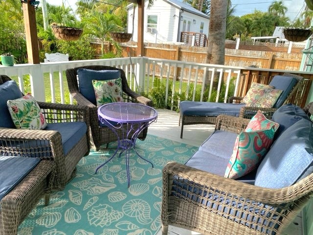 Relaxing back covered patio w/fan - 2005 Fogarty Ave