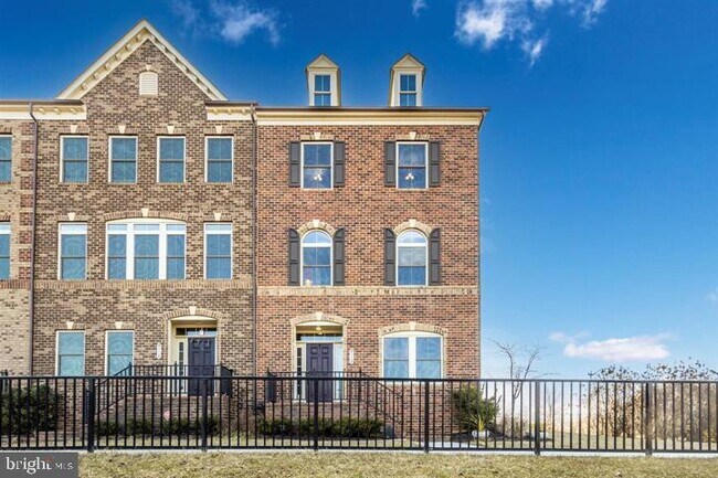 Building Photo - 9112 Kenway Ln