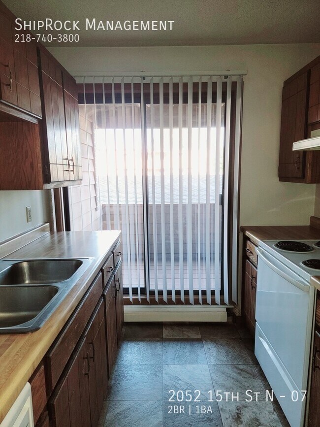 Building Photo - 2052 15th St N