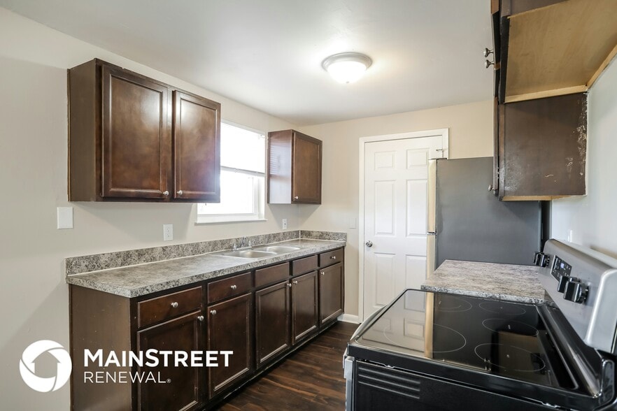 Building Photo - 7313 Zapata Dr