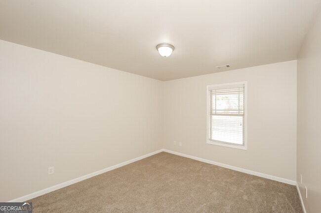 Building Photo - 7685 Battle Way