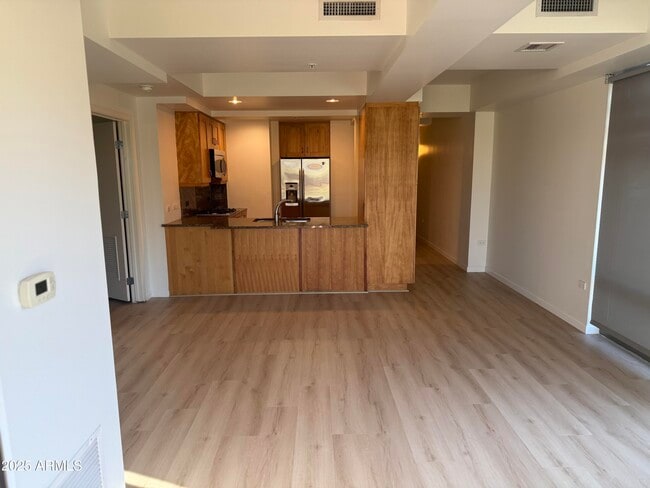 Building Photo - 7161 E Rancho Vista Dr
