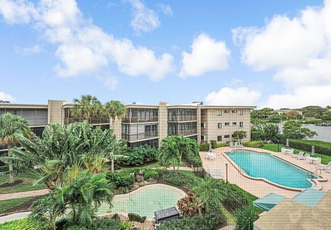 Building Photo - 3605 S Ocean Blvd