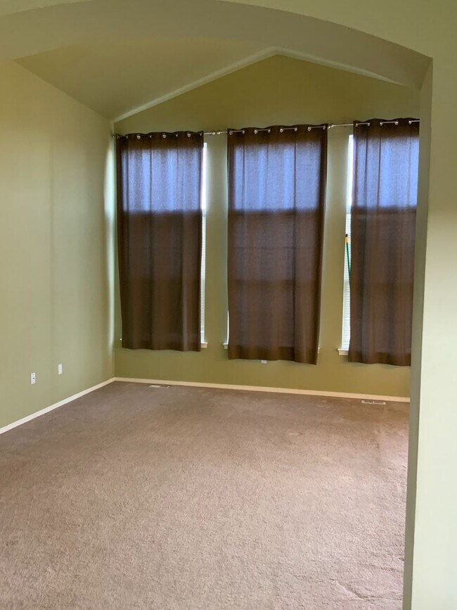 Building Photo - Home for Rent in Ephrata
