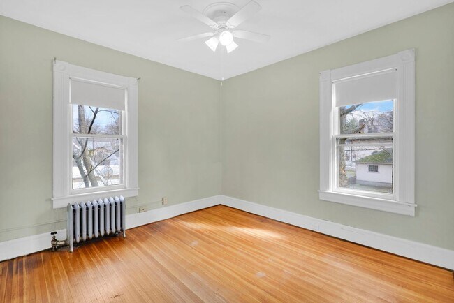 Building Photo - 65 Firglade Ave