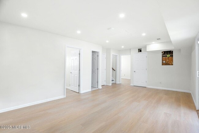 Building Photo - 546 George Rd