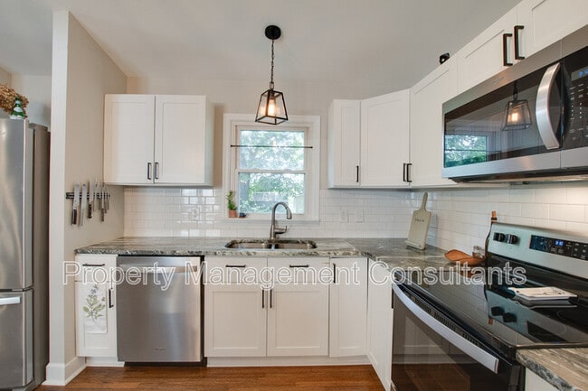 Building Photo - 805 Rison Ave NE