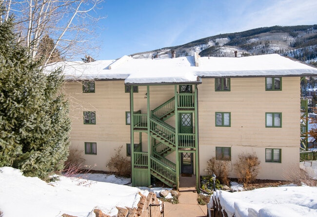 Building Photo - 2448 Garmisch Dr